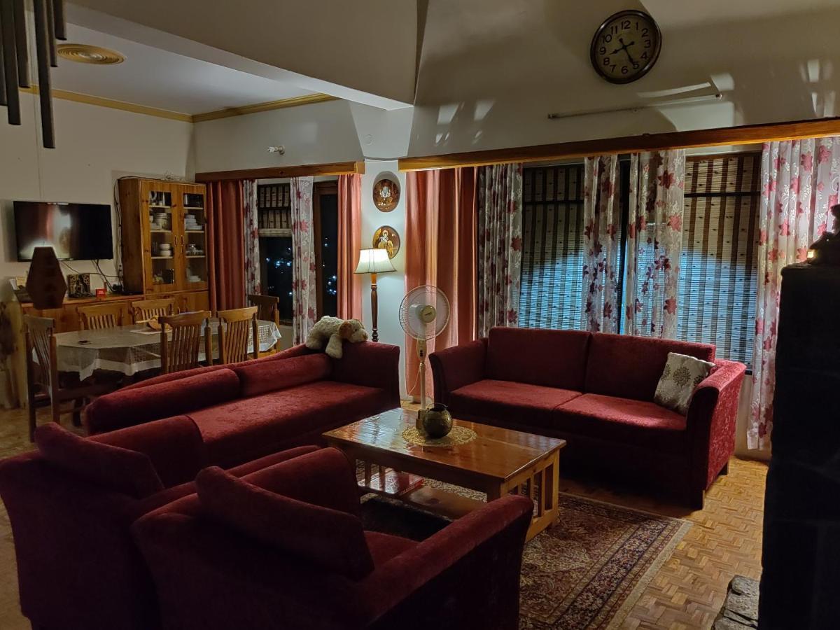 Aashirwad Homestay Kulu מראה חיצוני תמונה