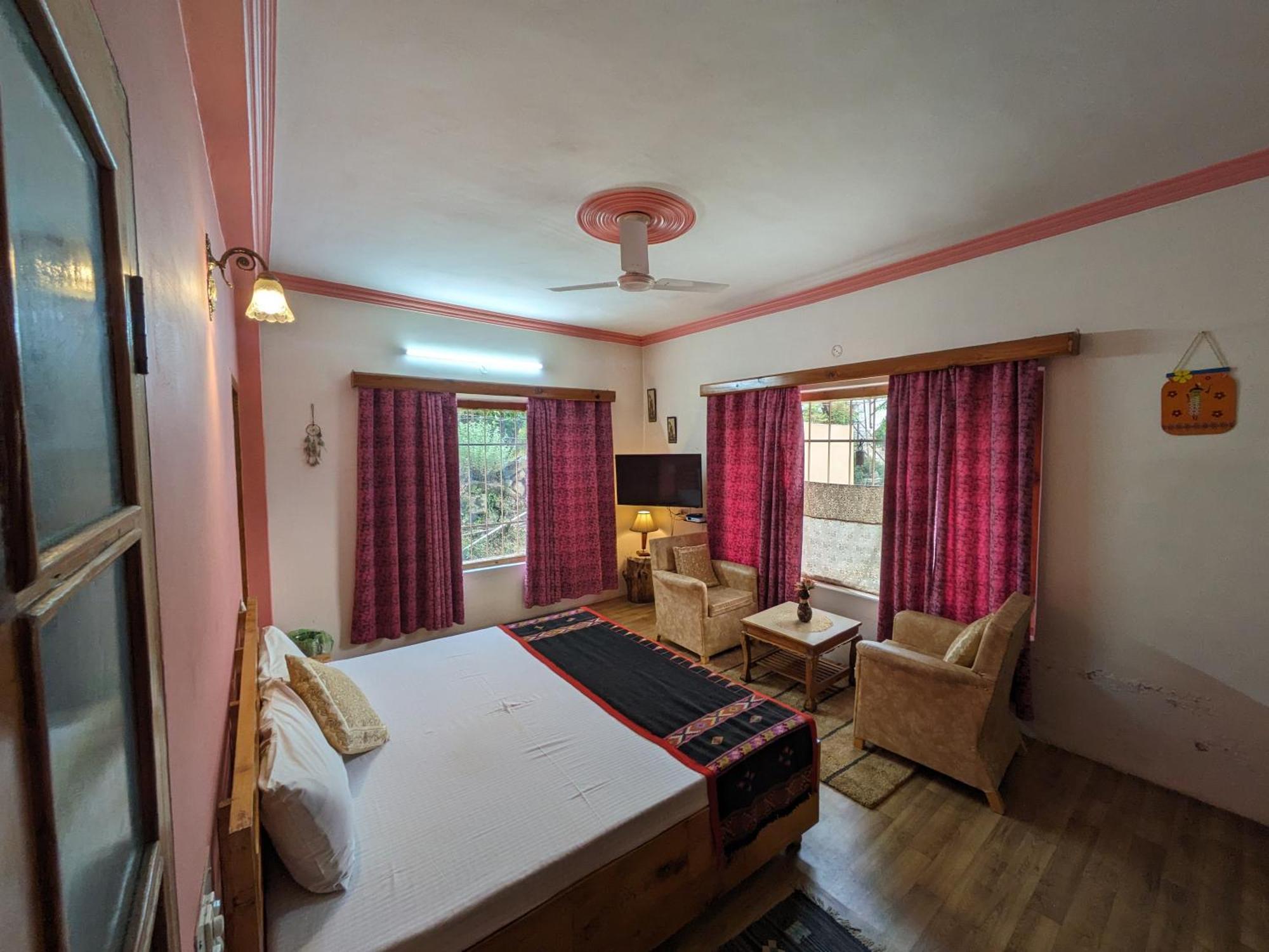 Aashirwad Homestay Kulu חדר תמונה